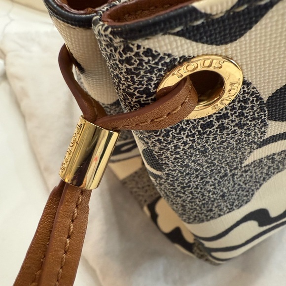 TOUS Kaos Icon large beige tote bag in canvas with leather - Picture 3 of 8